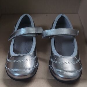 Hush Puppies Metallic Kids Dress Shoes